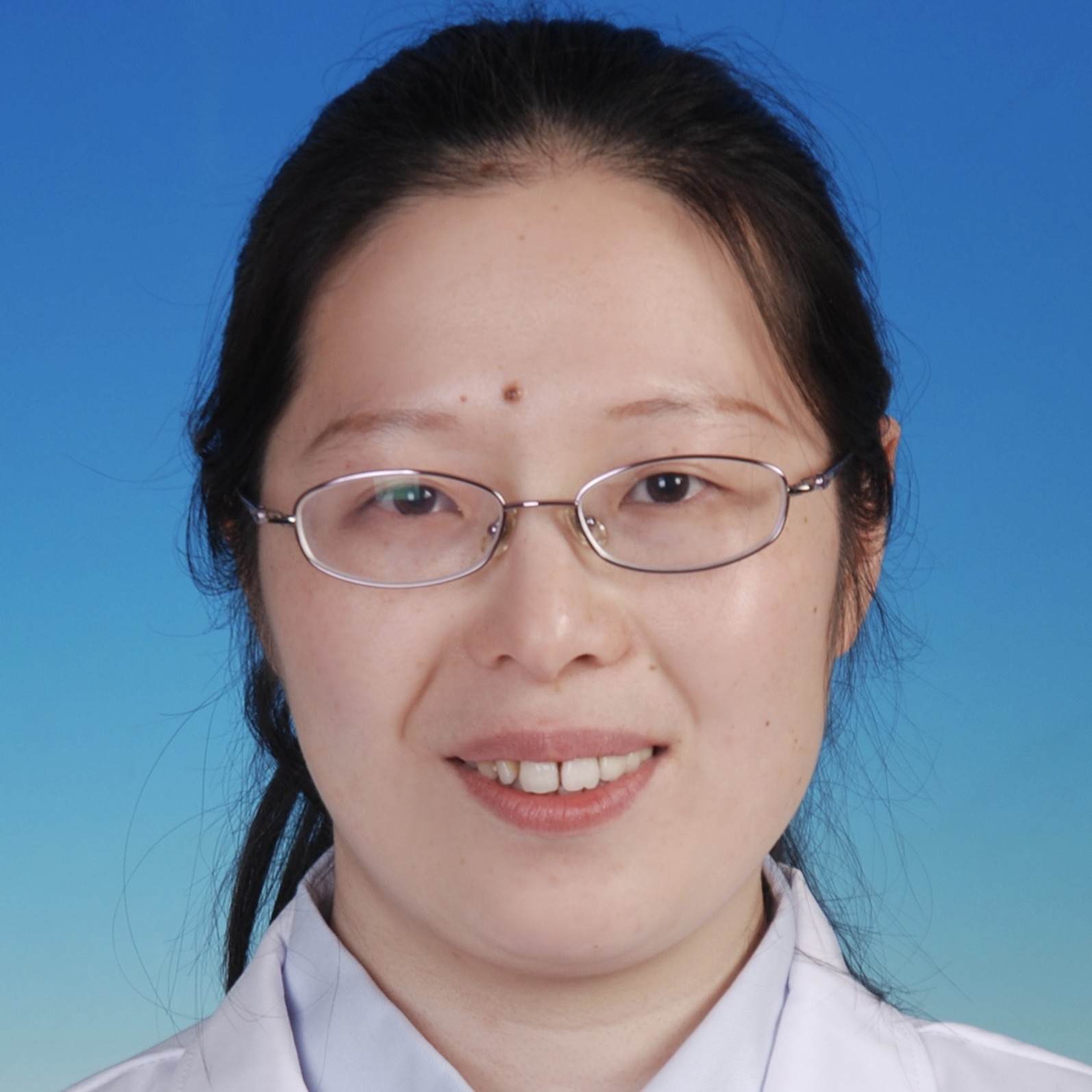 杨静