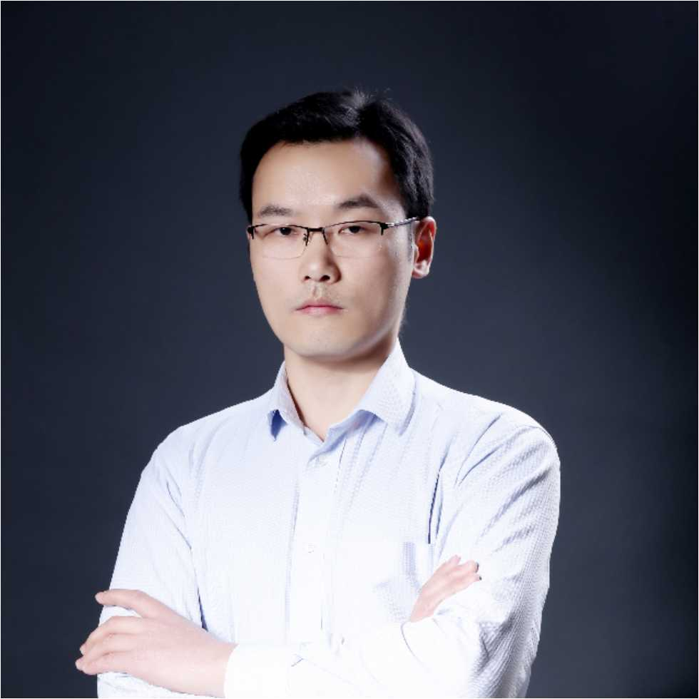 李伟