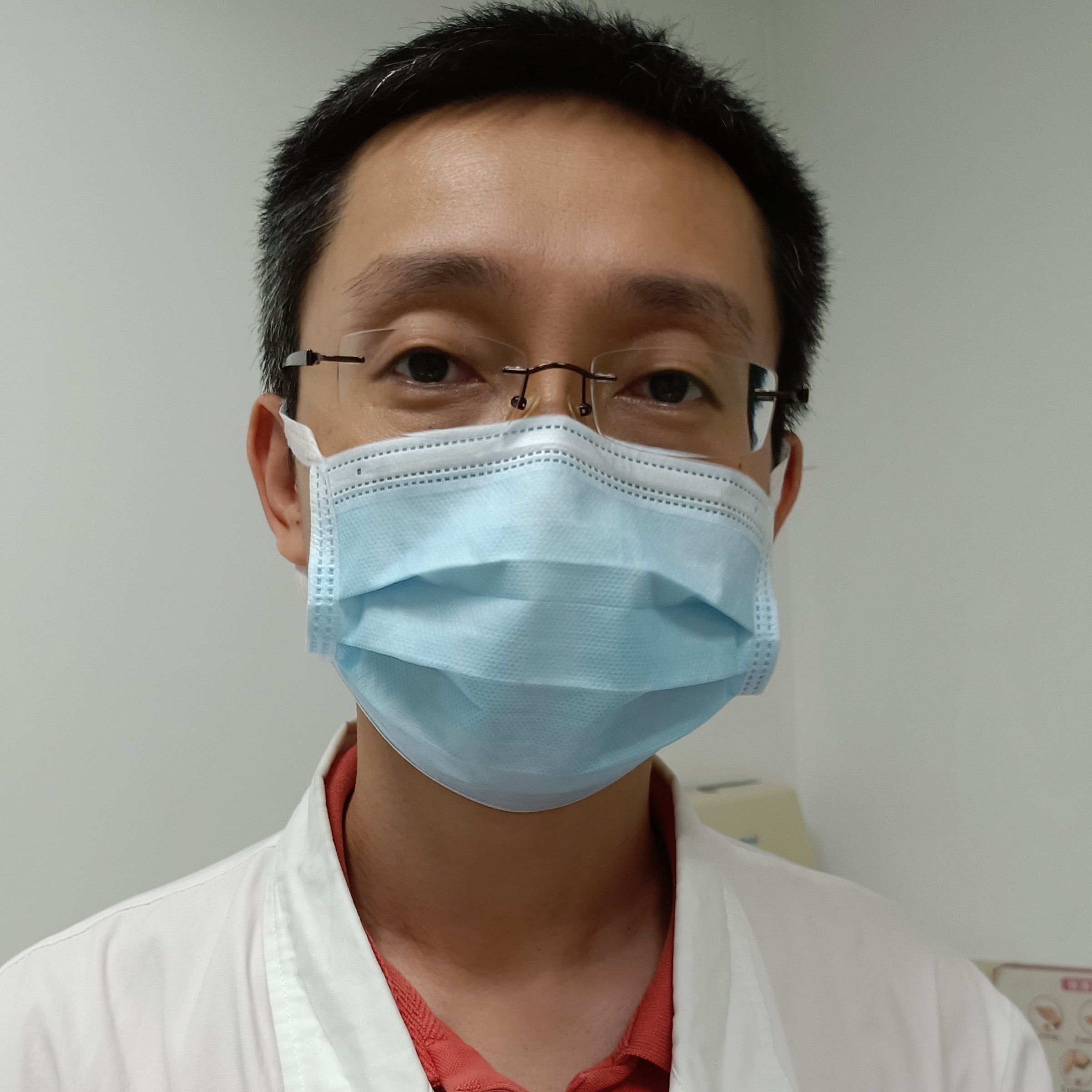 王磊
