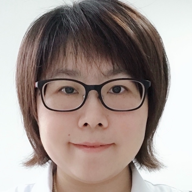 黄育玲