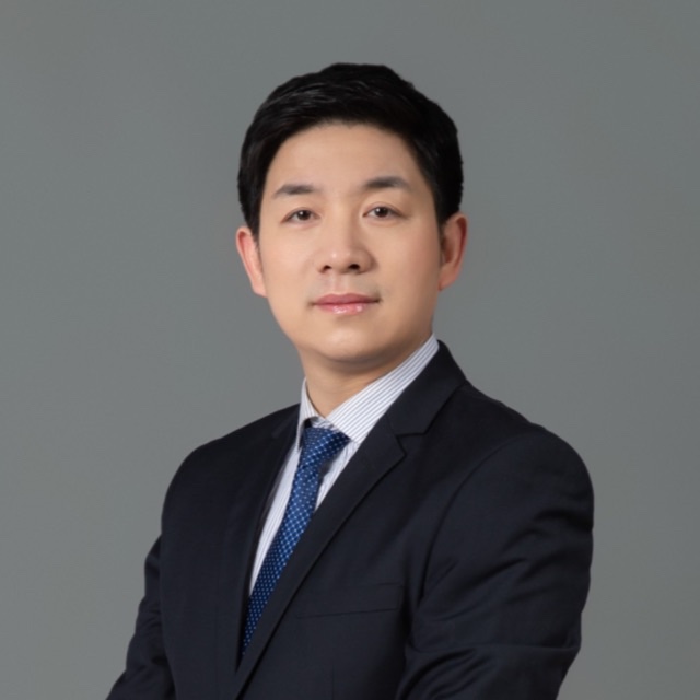 卢泽明