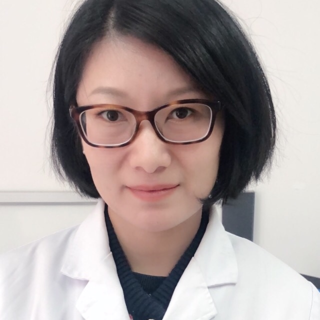 李侠