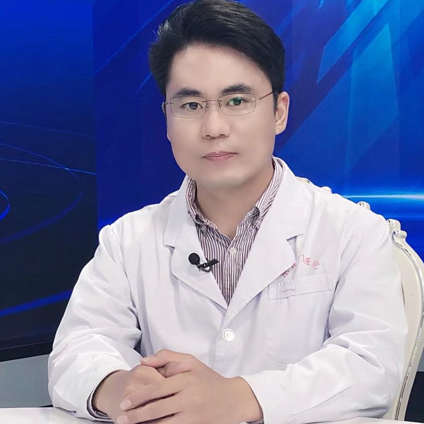 李新龙