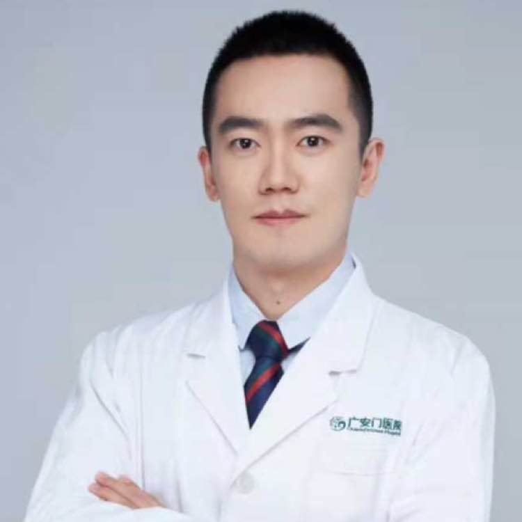 李宇飞