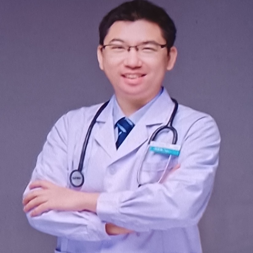 屈铭恩