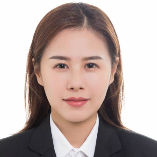 李妍