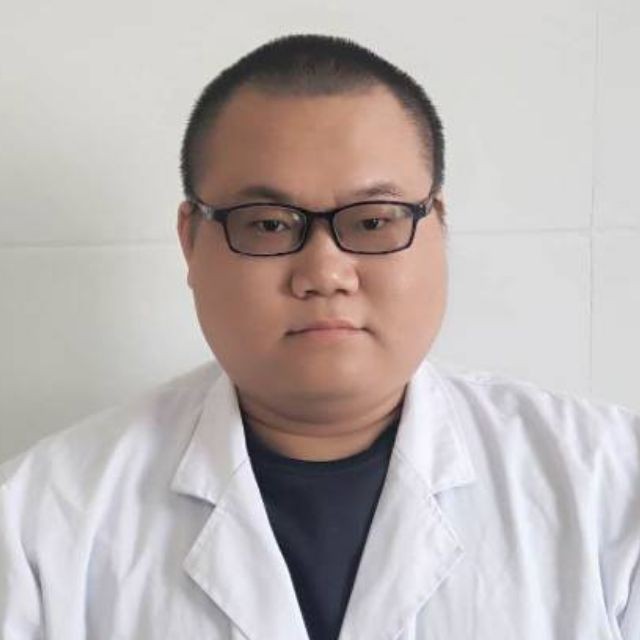 李萌