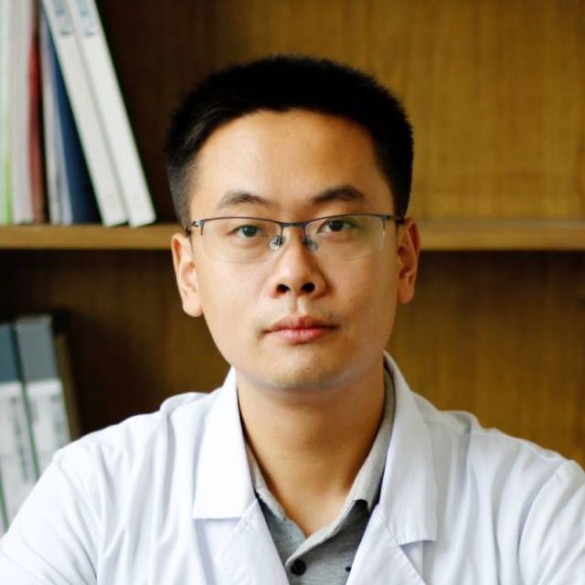 黄璐