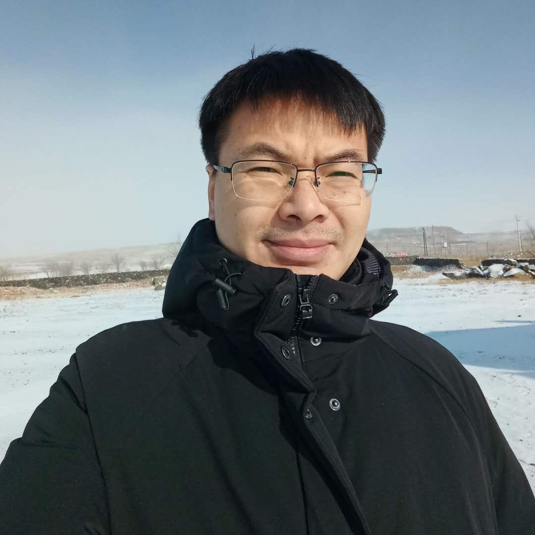 熊伟群