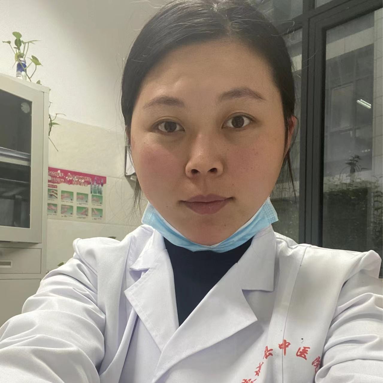 李明艳
