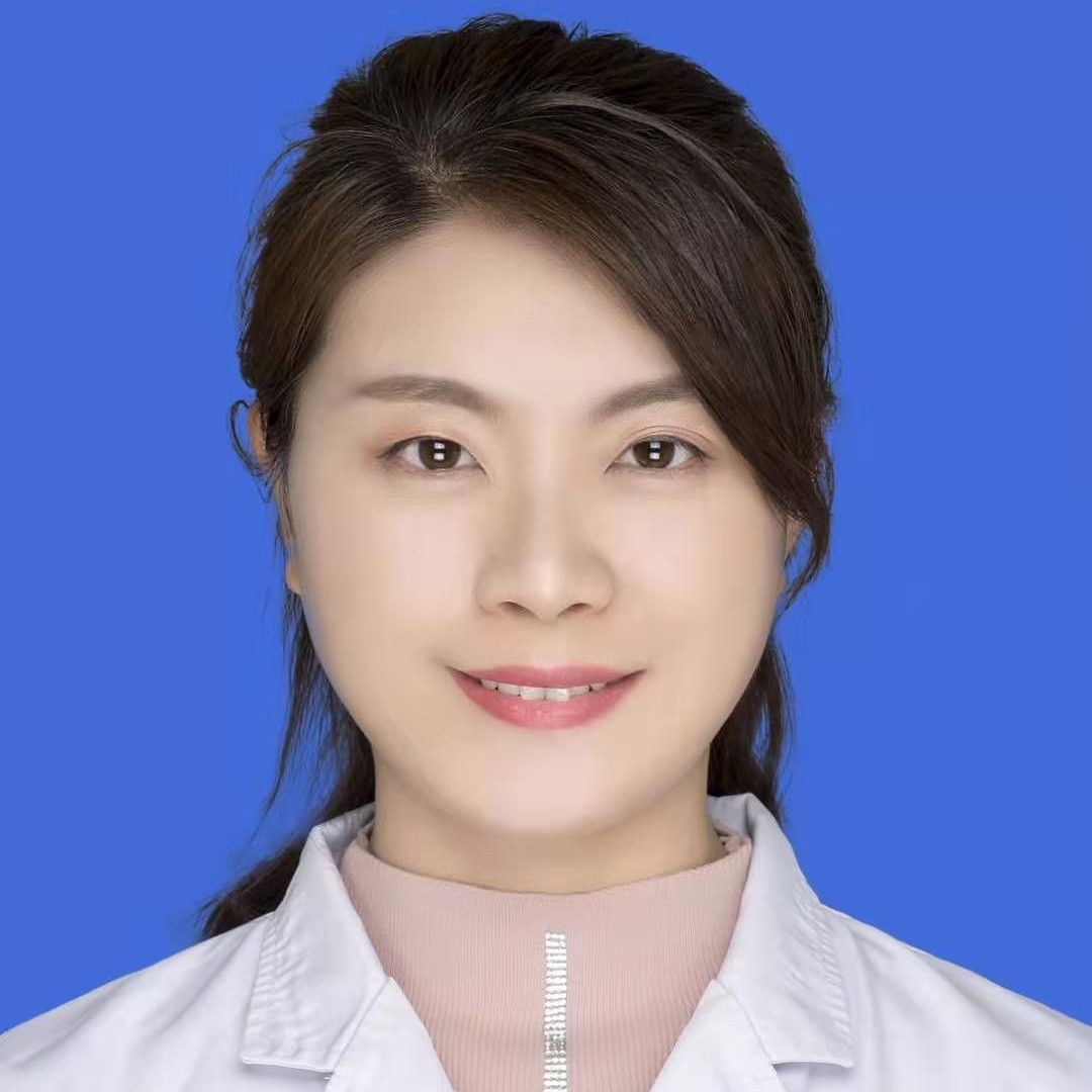 类玮玮