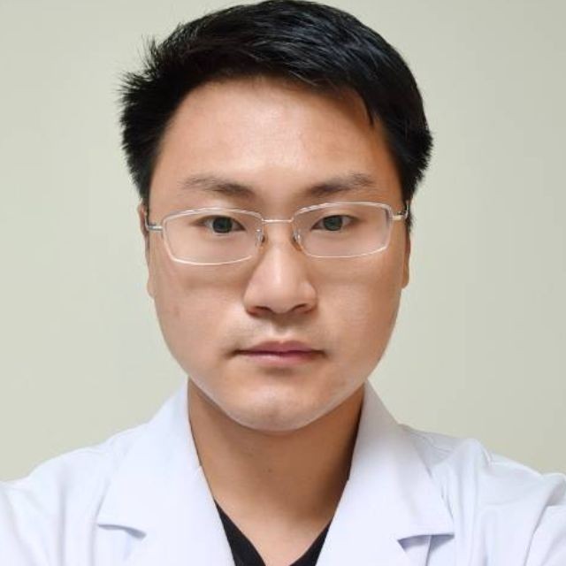 石自博