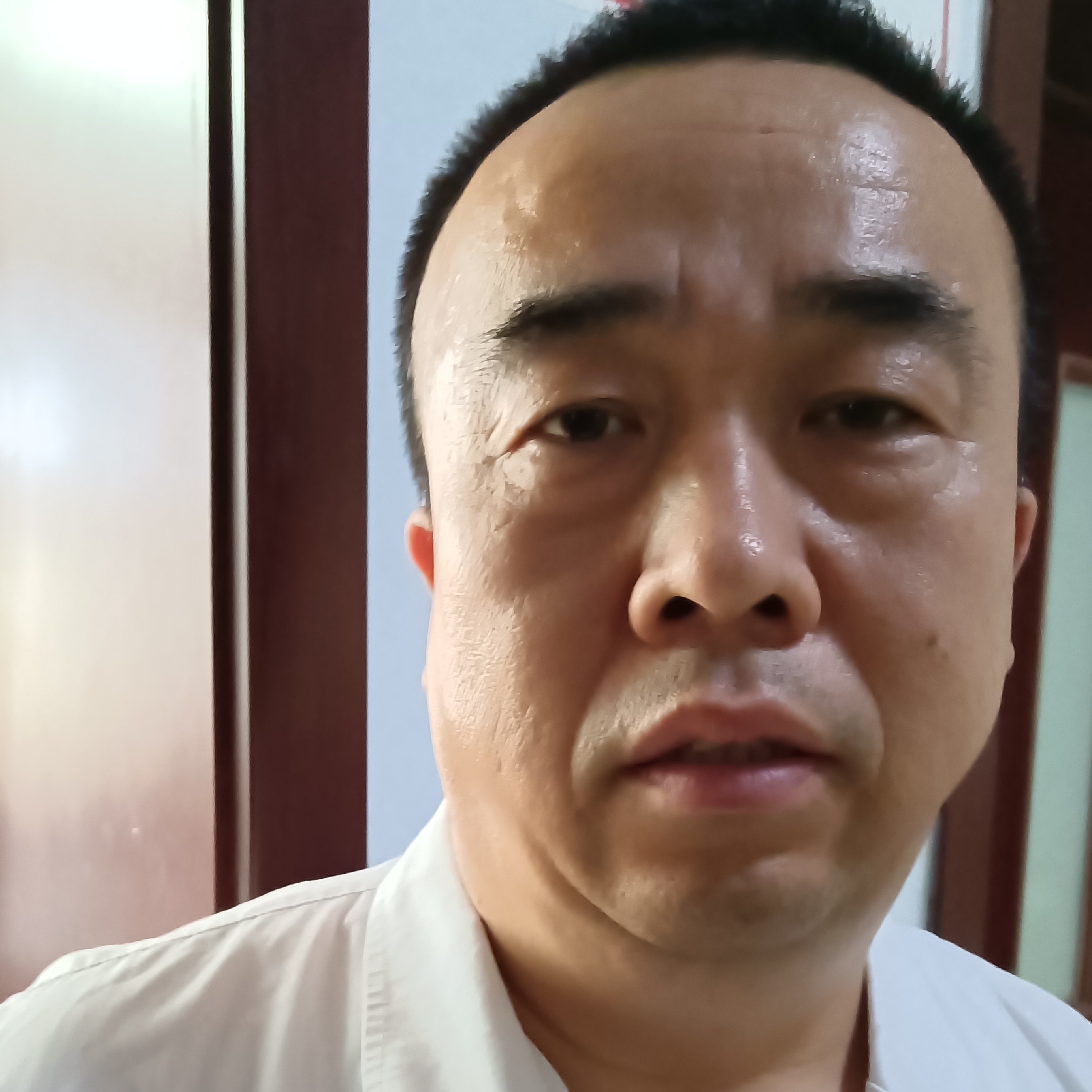 柳自彬