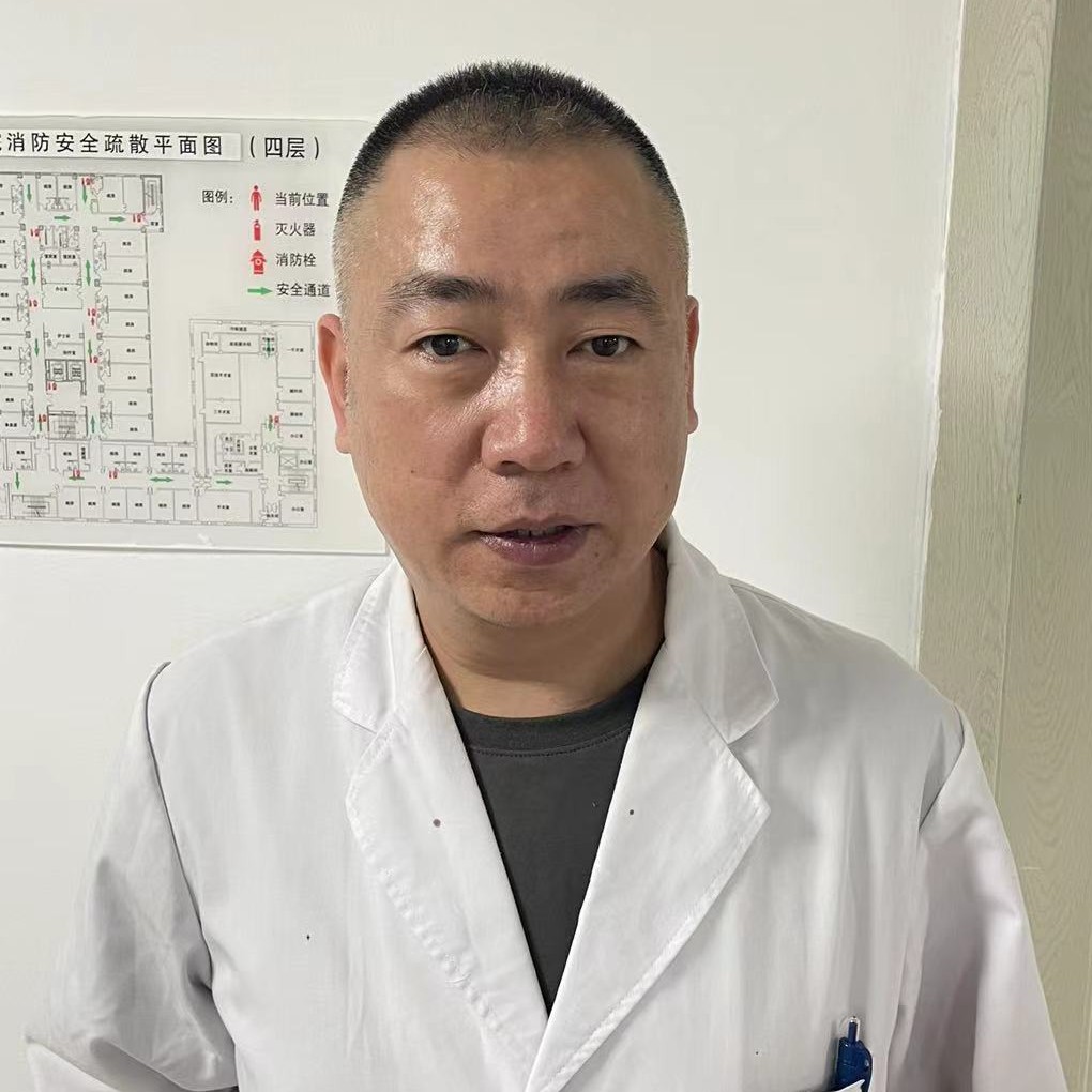 佟文锐