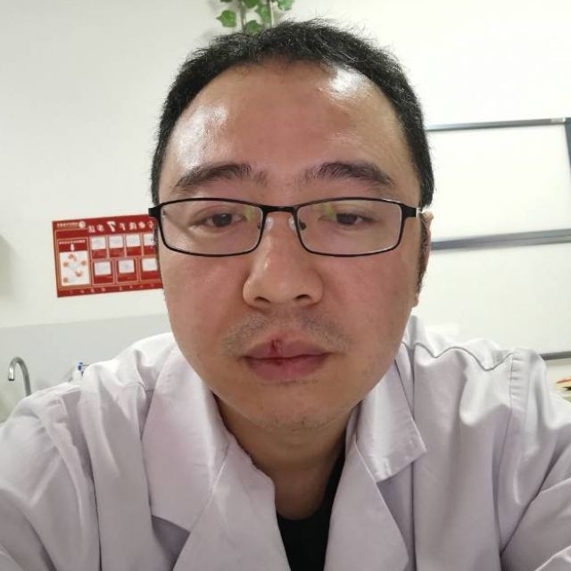 何龙