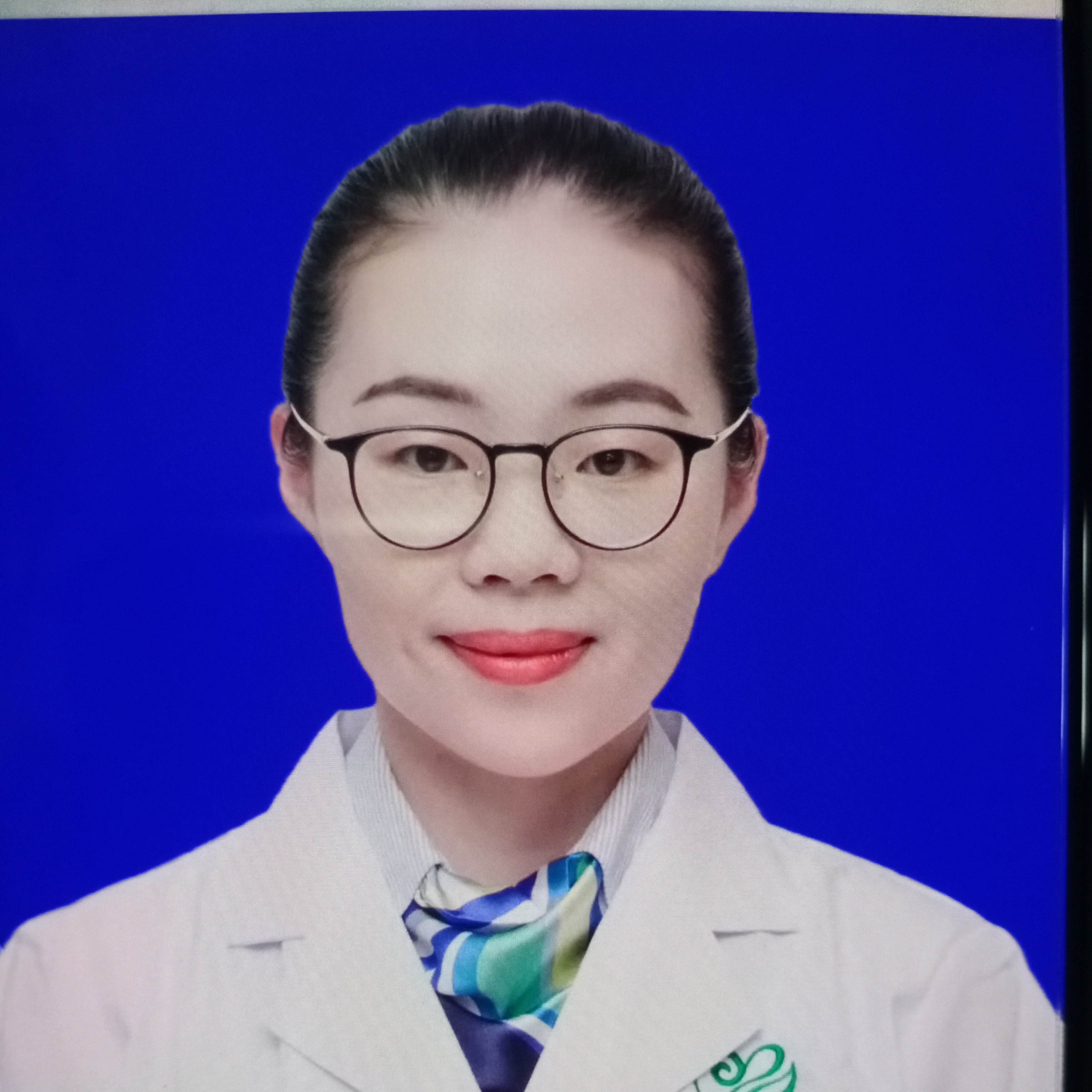 熊静