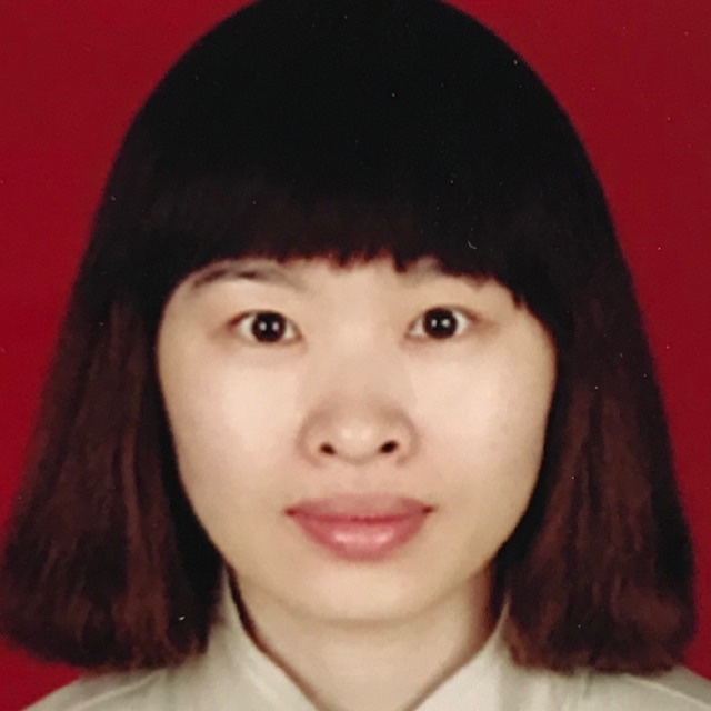 杨英俏