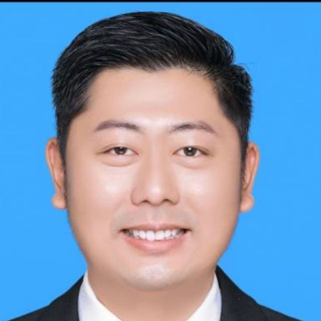 何飞