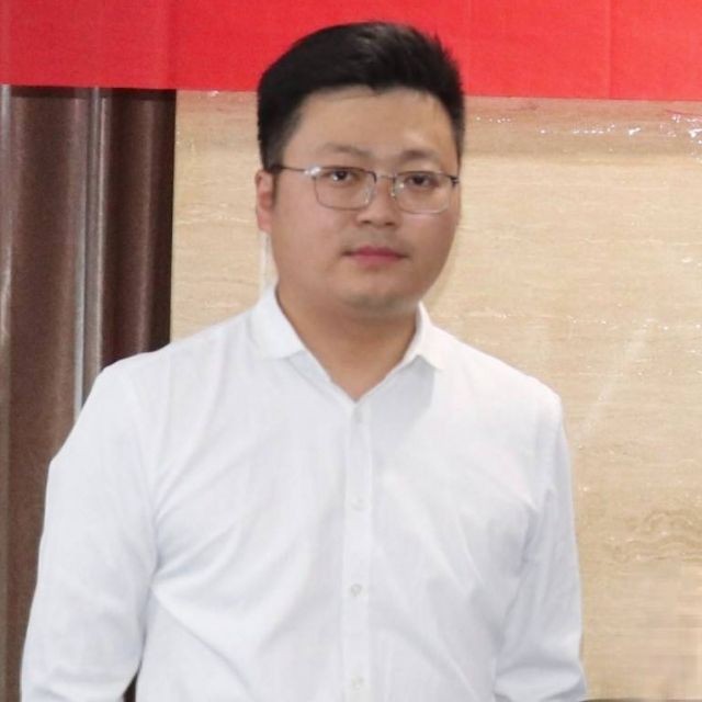 潘刚