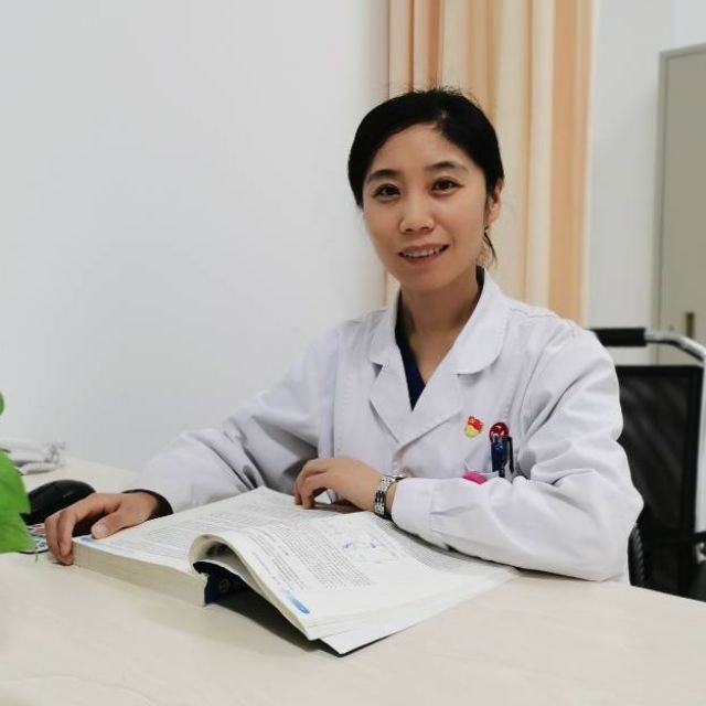 李莹