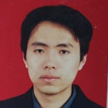 李东明