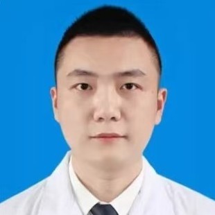 李晨劼