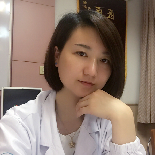 潘菲