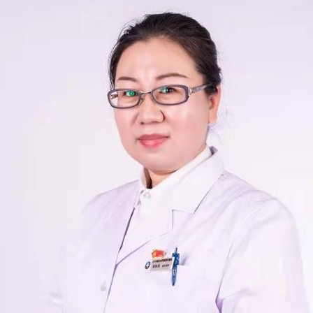 张秋英
