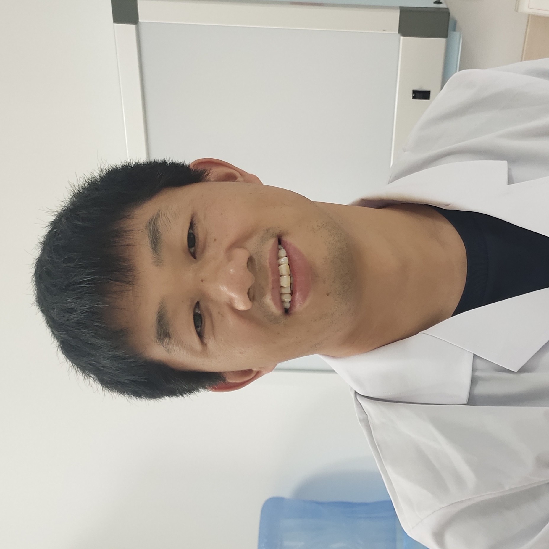 李东东