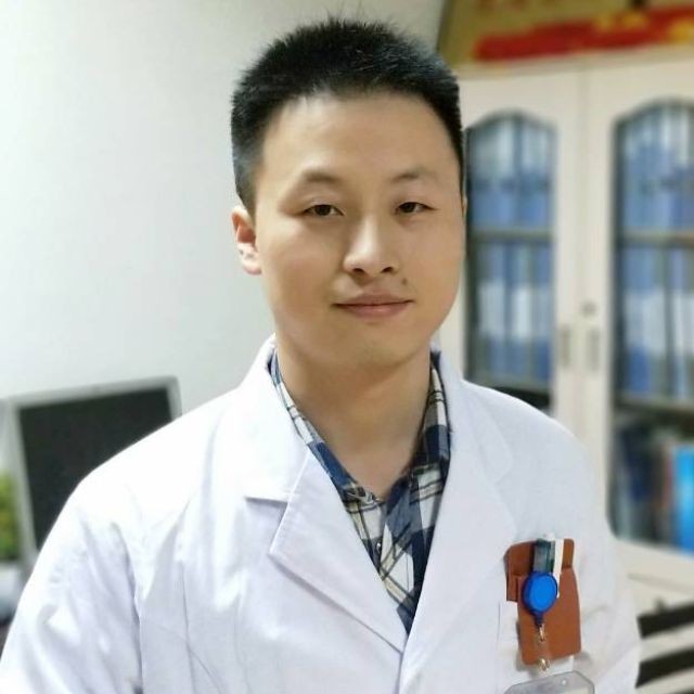 周靓