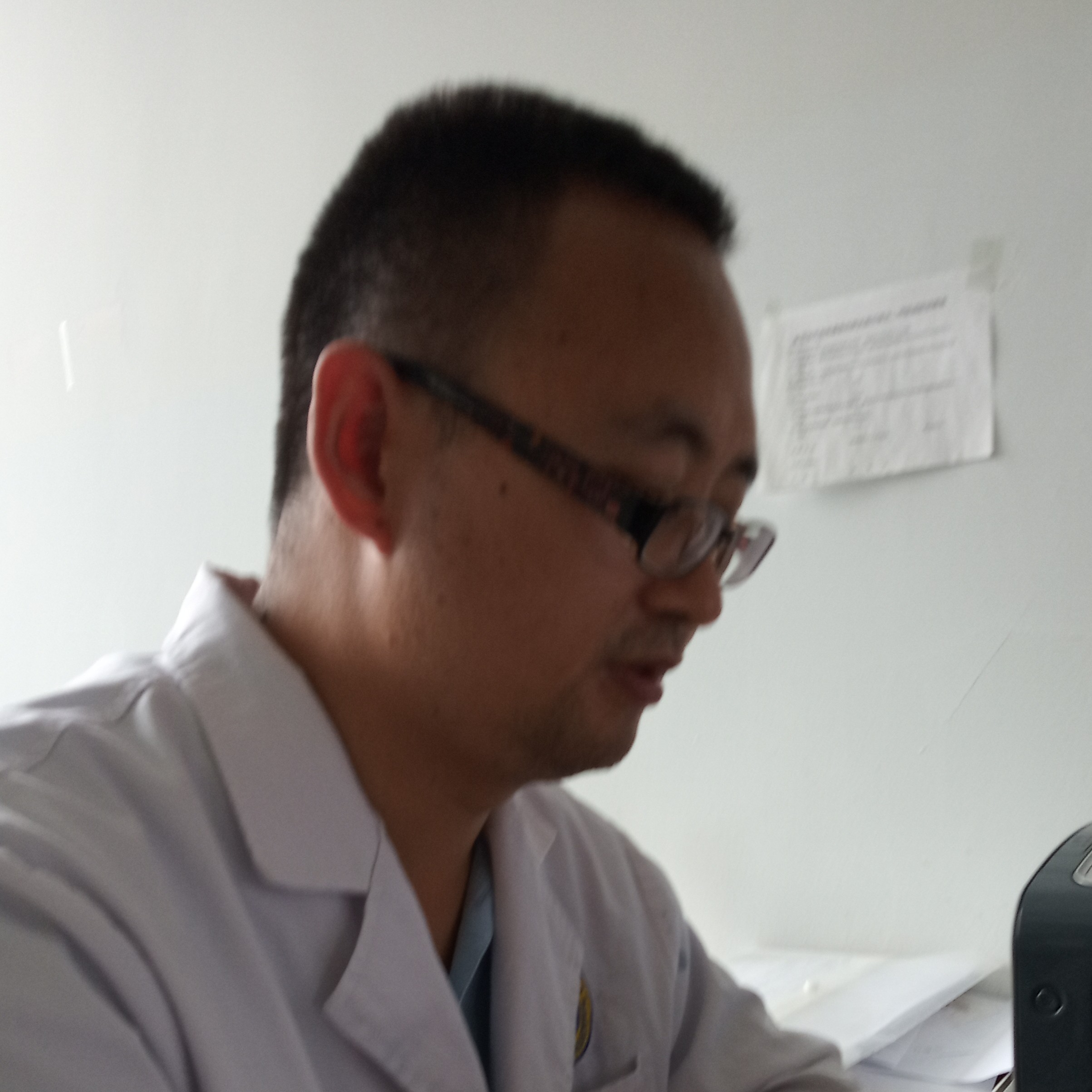 唐军伟