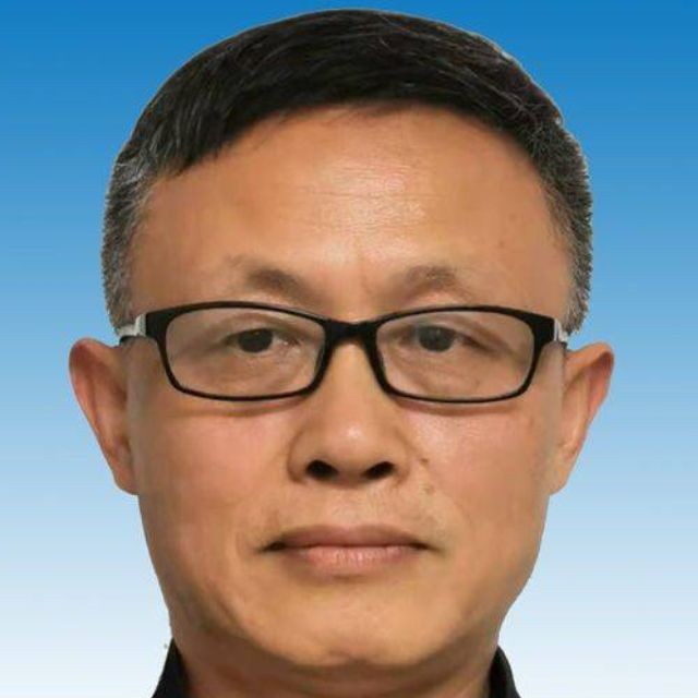 黄俊臣