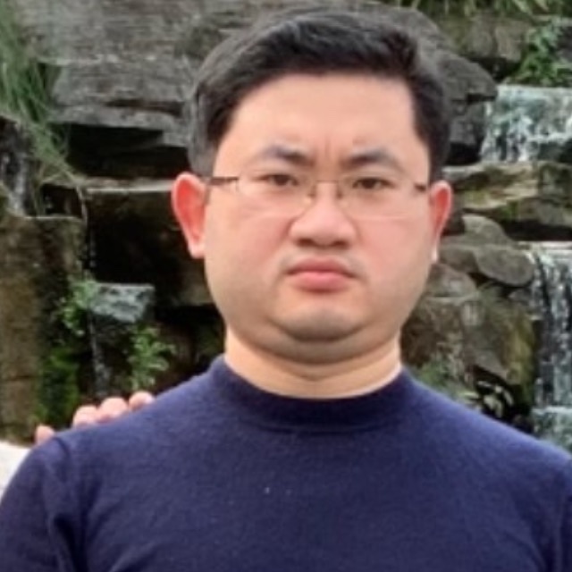 余霄