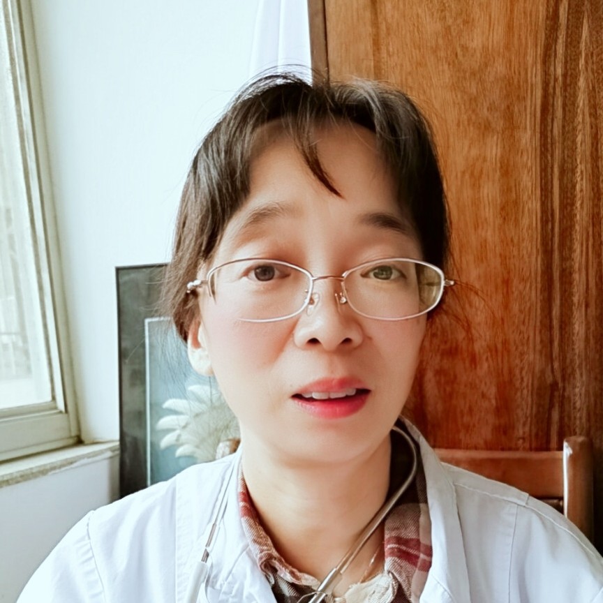 张芸