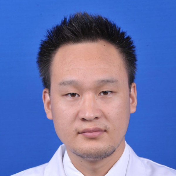 杨傲飞