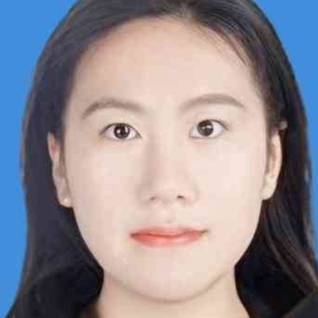 李思彤