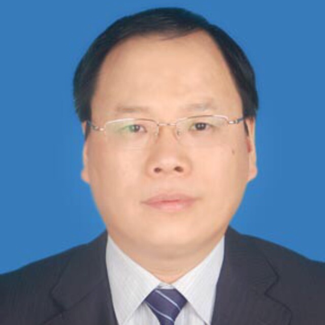 李松伟