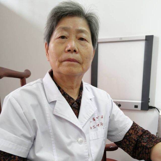 杨素霞