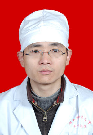 潘小平