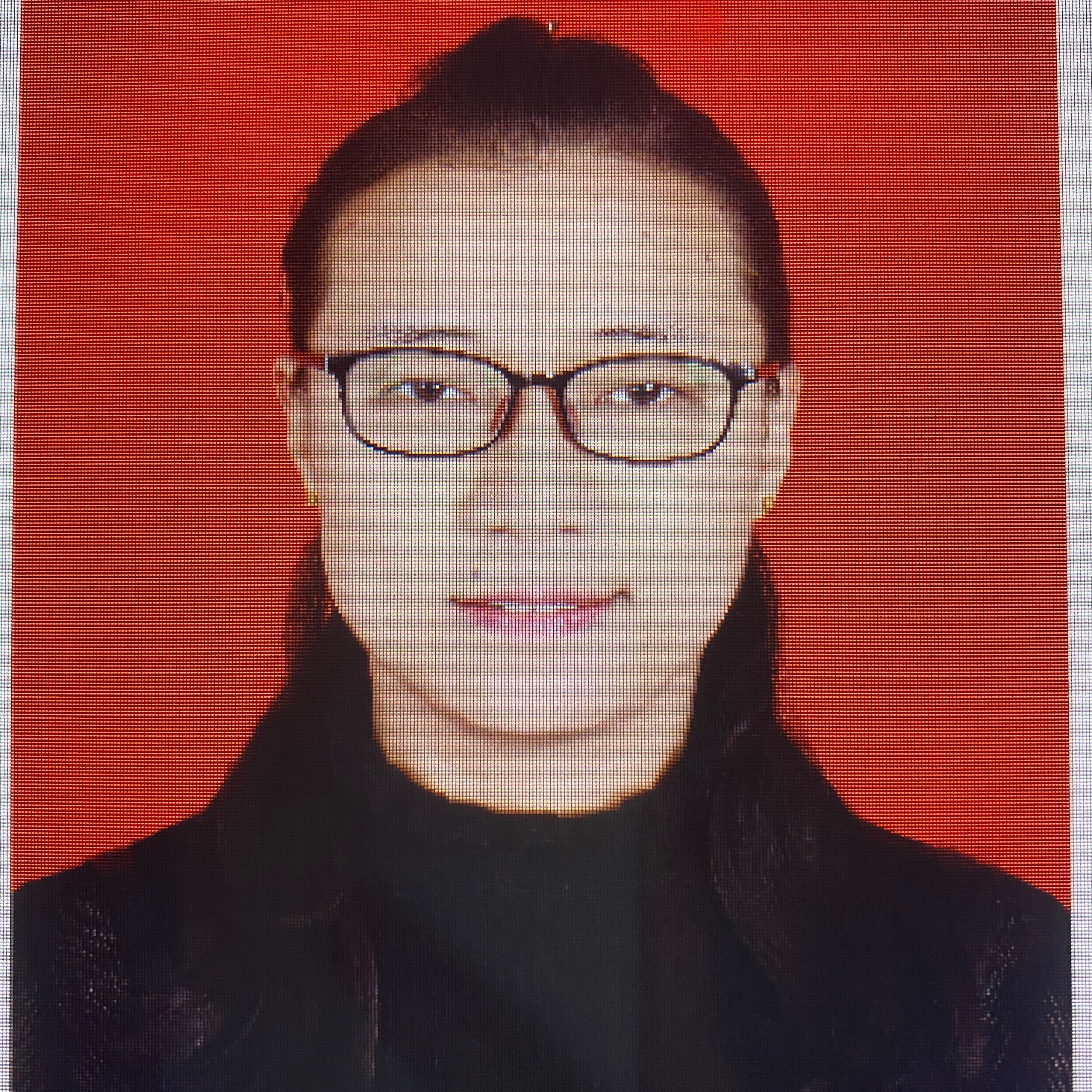 董鹂芸