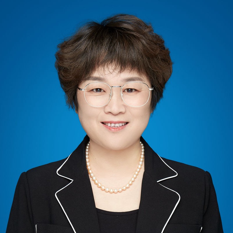 贾育蓉