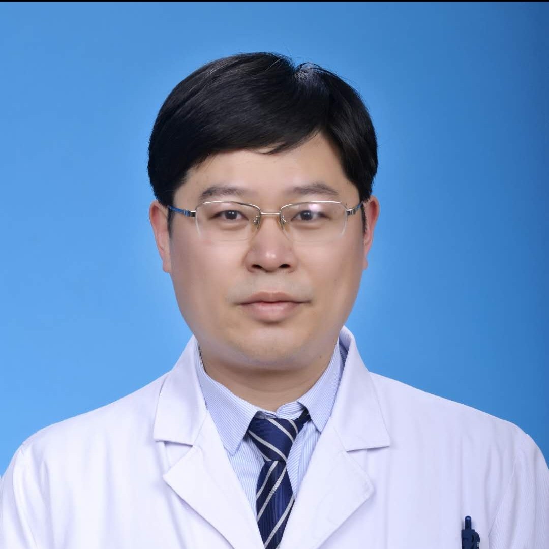 李华伟