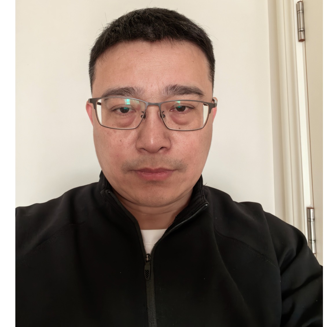 李同磊