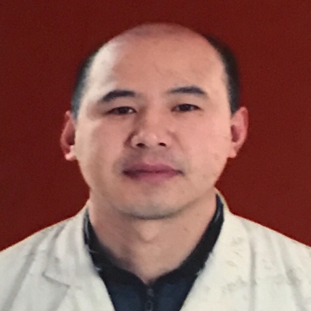 高龙英