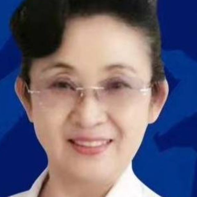 彭作英