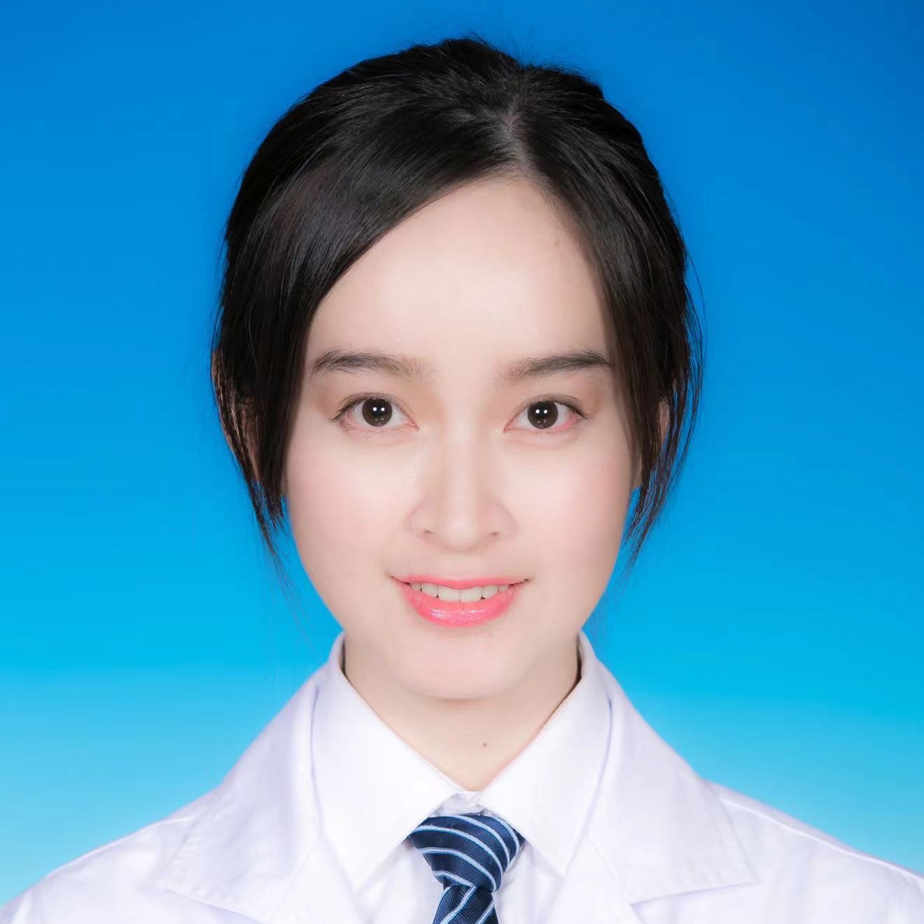 石昕