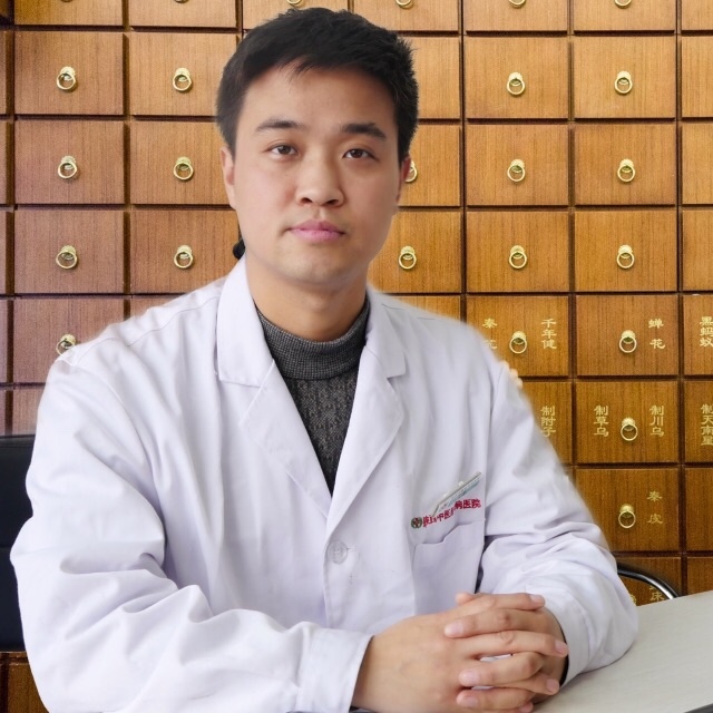 杨明博
