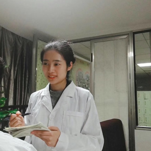 张馨月