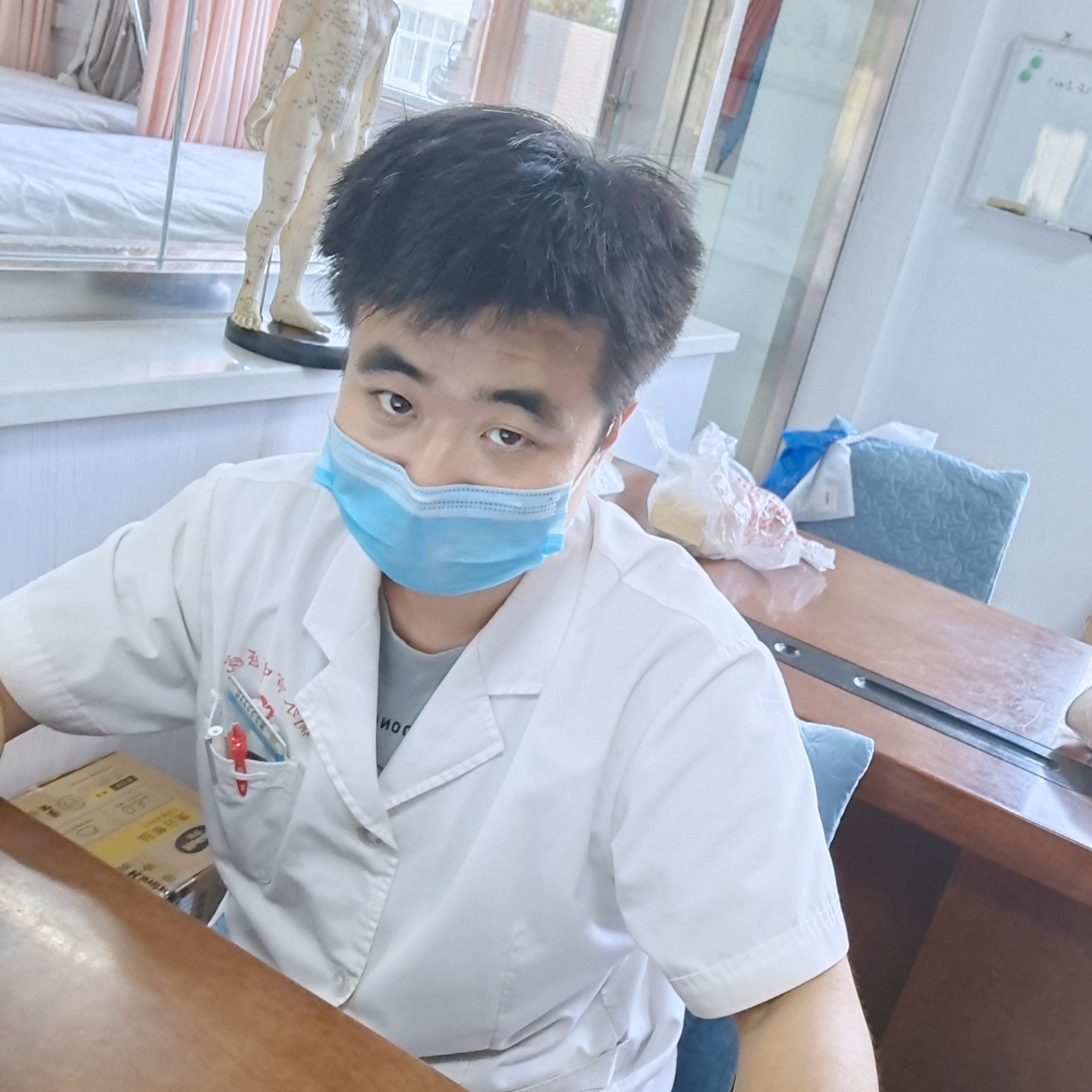 张崇