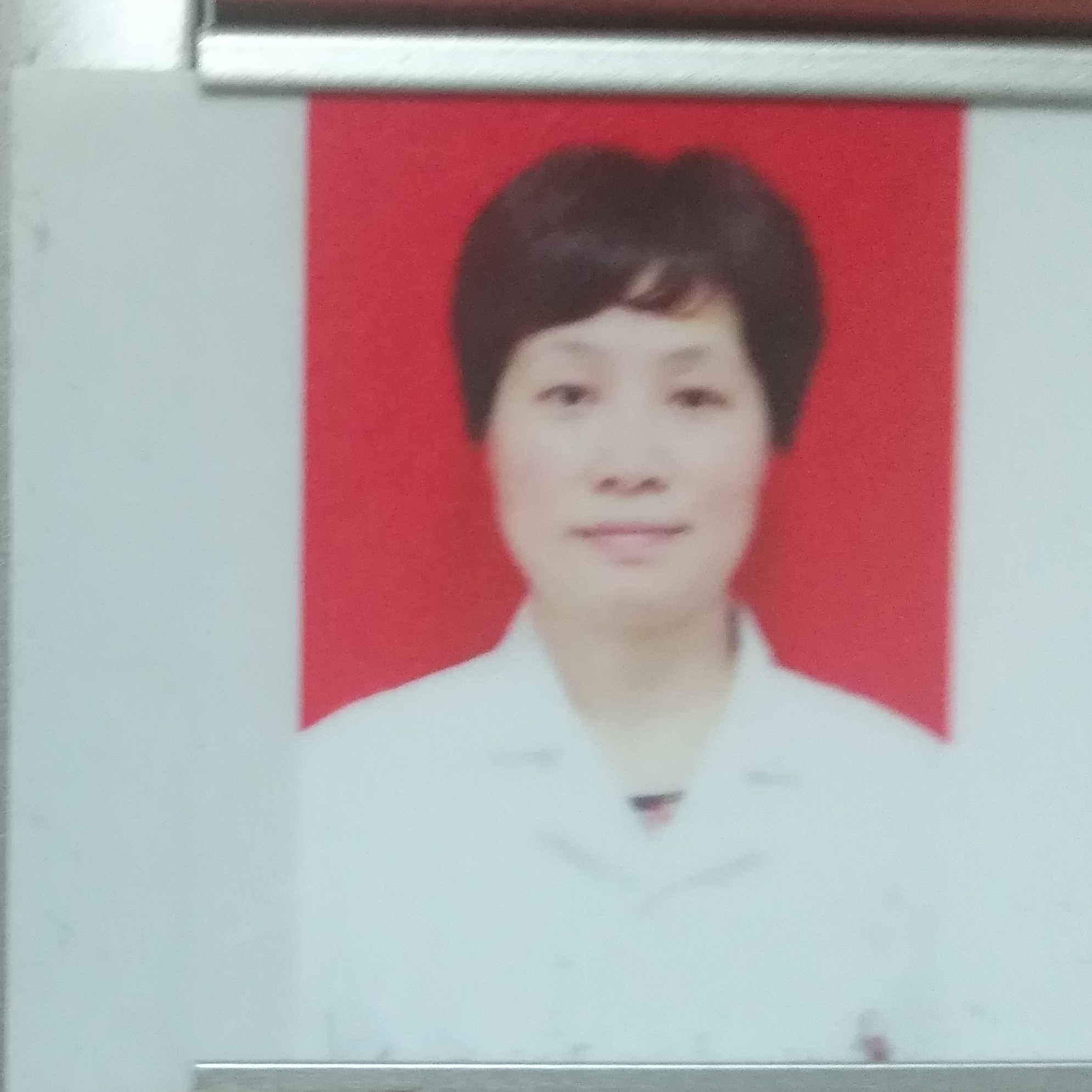 张琼